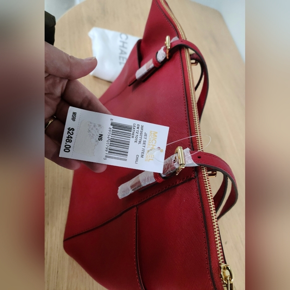 NWT Michael Kors JetSet tote in Chili - Picture 2 of 11